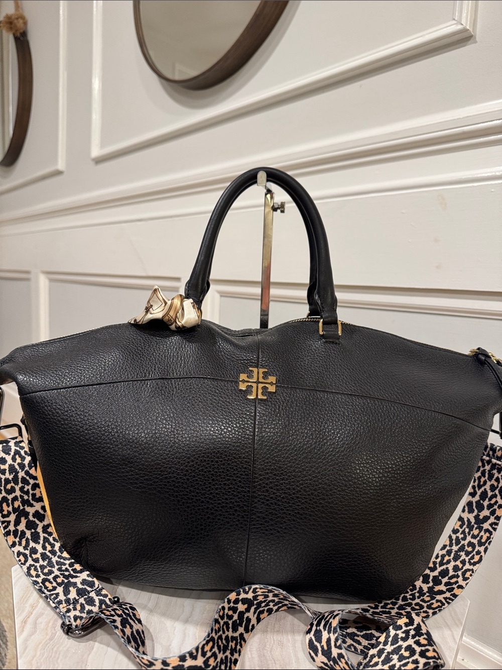 Tory Burch Bag Ivy Slouchy Black Leather Satchel with Leopard Crossbody Strap - Picture 5 of 17